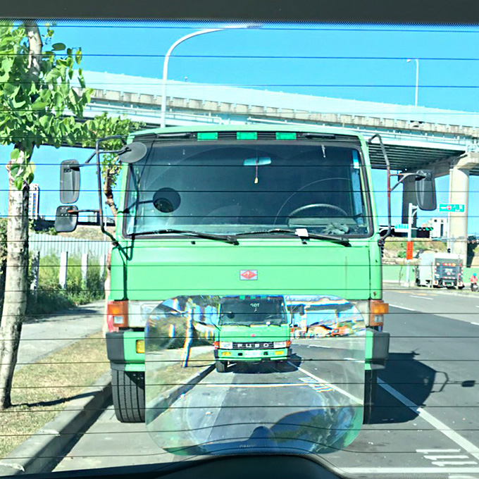 倒車貼是輔助倒車好助手內輪差剋星